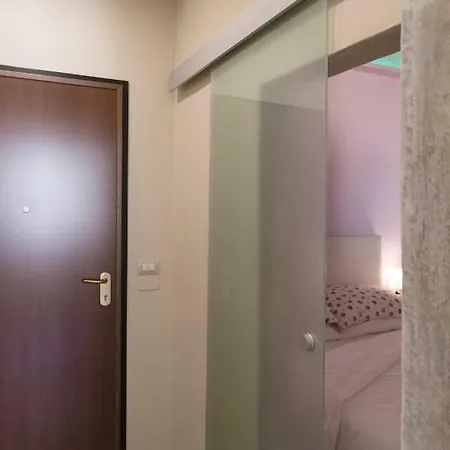 Vasari Florence Apartments - Near Smn Station Apartment *
